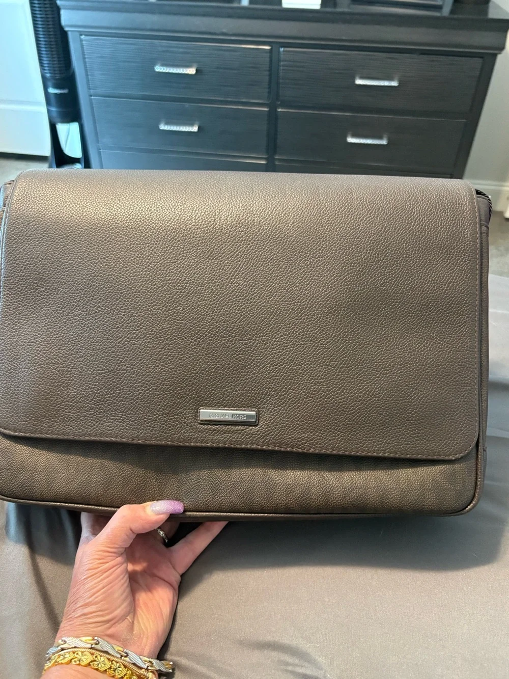 Bag-Men’s Brown Michael Kors’s messengers Bag MK bag with signature logo print.